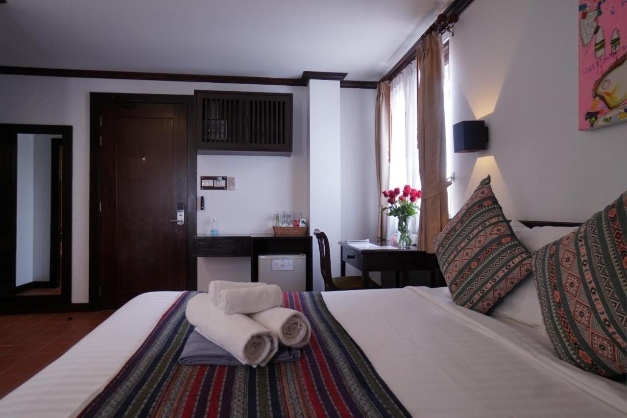 Baan Huenphen Boutique Hotel Chiang Mai Quarto foto